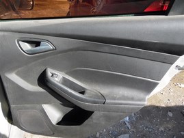 2016 Ford Focus SE Gold 2.0L AT #F24560